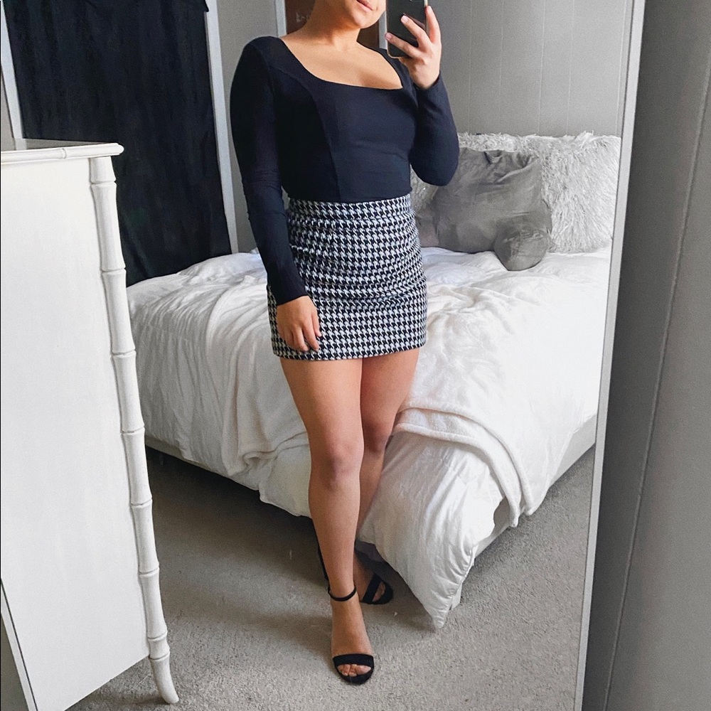 EXPRESS | Houndstooth Mini Skirt